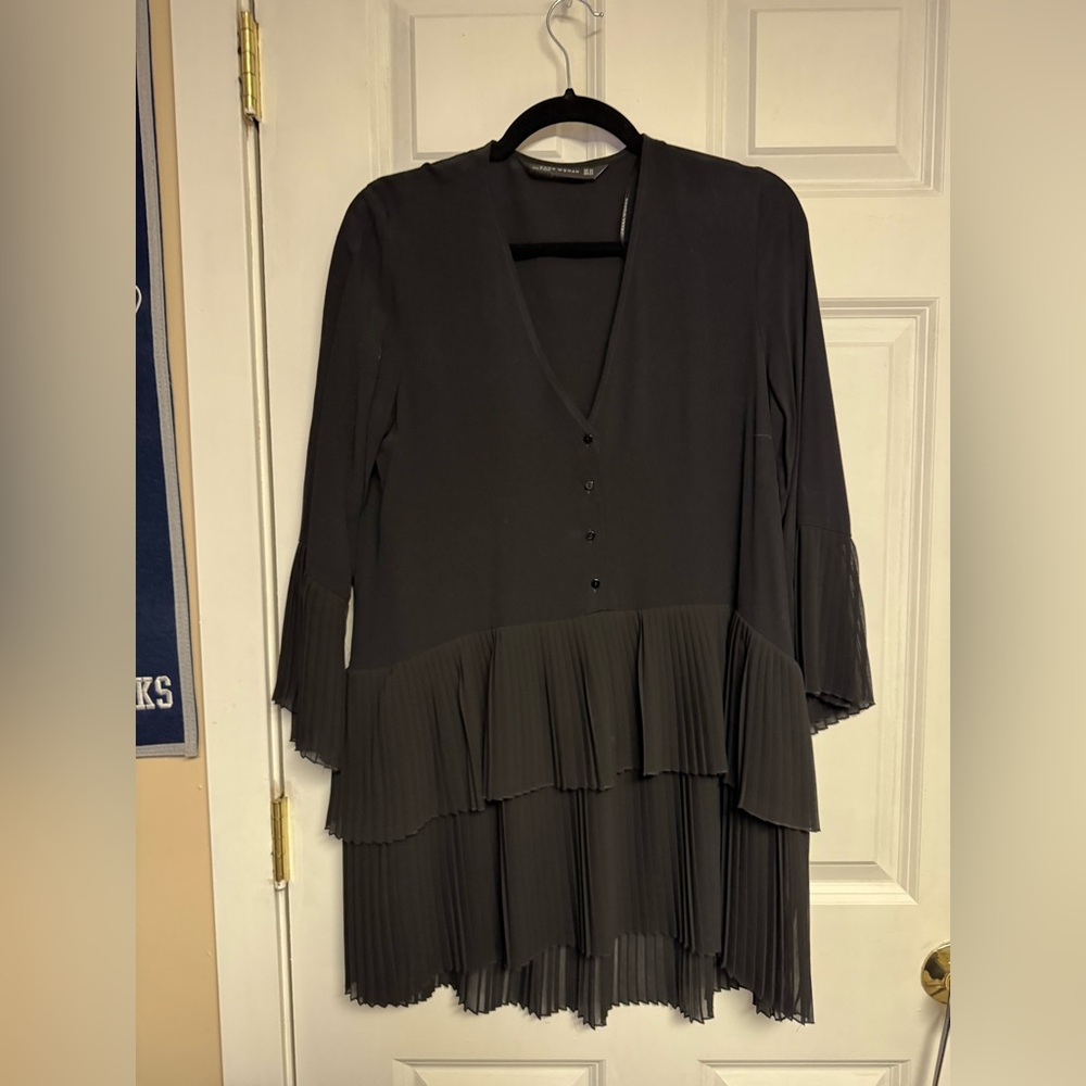 Zara black chiffon pleated dress. Size xs. Worn once.